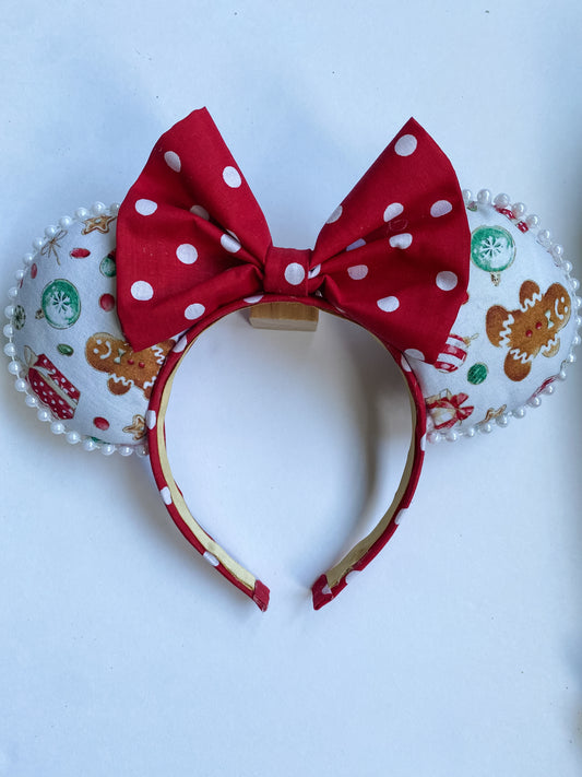 White Christmas Gingerbread Mouse Ears