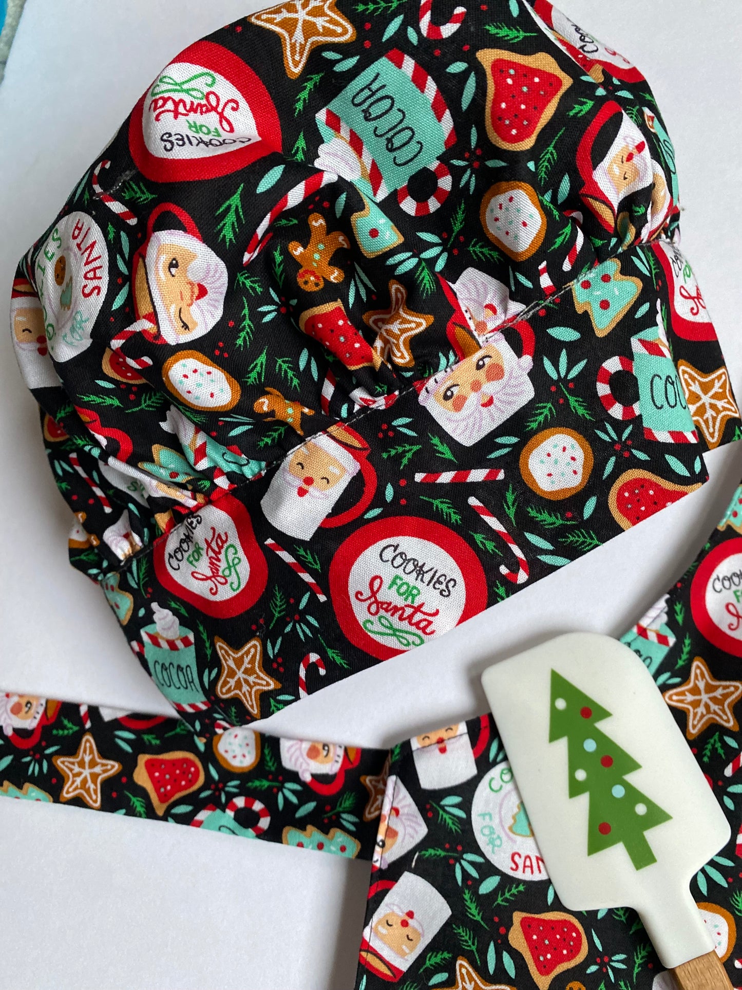 Classic Holiday Apron Sets